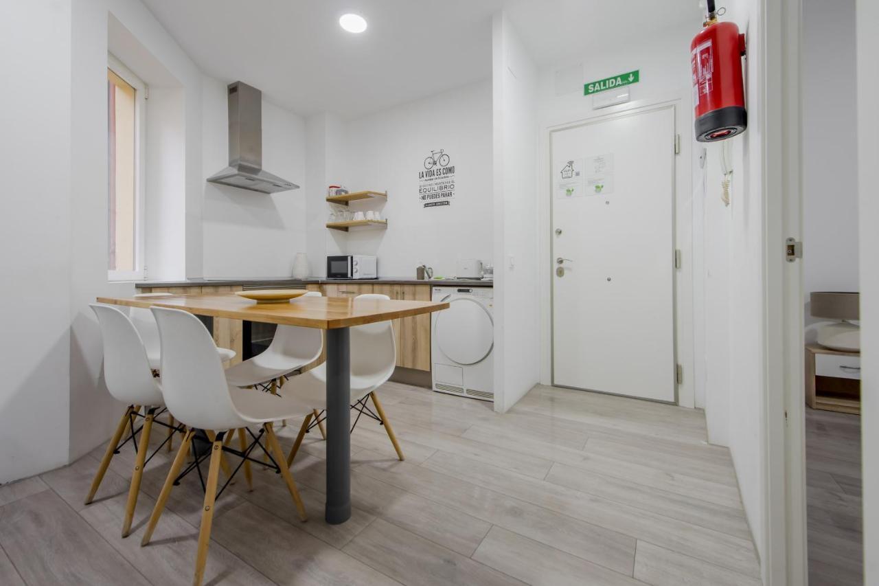 شقة Cozy Apartamento En La Latina, El Centro De مدريد المظهر الخارجي الصورة